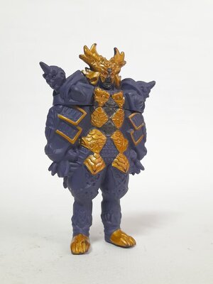 ซอฟ4นิ้ว หัวหน้าใหญ่ตัวร้าย Kigaki Gengetsu จากขบวนการ นินนินเจอร์ มือสองสภาพดี มีรอยบ้าง