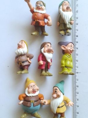 ของเล่น ของสะสม เซ็ทคนแคระทั้ง 7 ขนาดตัวละประมาณ 6 ซม.