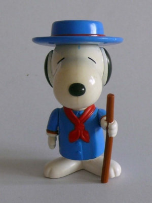 ของสะสมงานเก่าจากแมคโดนัลด์ สนูปปี้ซีรี่ย์ ใส่ชุดประจำชาติต่างๅ