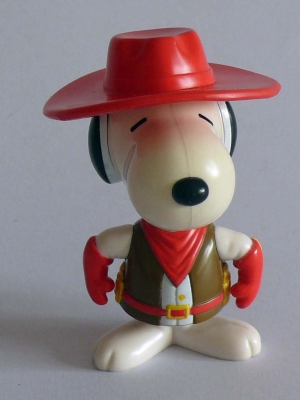 ของสะสมงานเก่าจากแมคโดนัลด์ สนูปปี้ซีรี่ย์ ใส่ชุดประจำชาติต่างๅ