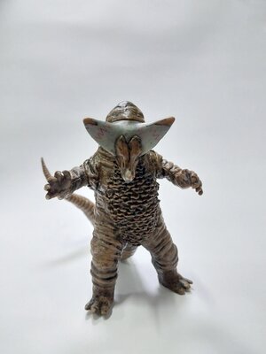 มีหลายภาพ, ยางตัน โกโมร่า งาน Apext