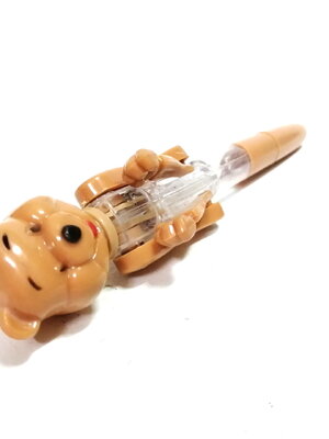 ปากกาสำหรับสะสมเท่านั้น หมึกแห้งตามเวลา กลไกไม่สมบูรณ์, ชกมวย หมีพูห์ สีน้ำตาล งานเก่าเก็บ สภาพดี มีรอยบ้าง งานเก่าหายาก กลไกใช้ได้มีติดขัดที่แขนข้างหนึ่งบ้าง