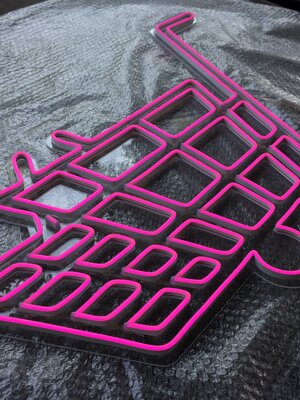 ไฟนีออน เฟค