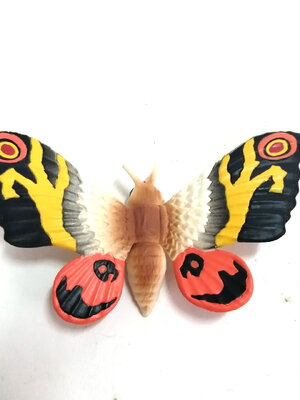 ซอฟ มอทร่า ขนาดปีกกว้าง 5 นิ้ว ทำสี2ด้าน สภาพดี จาก ก๊อตซิลล่า