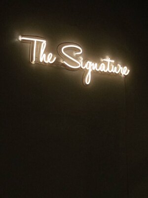 ป้ายไฟนีออน