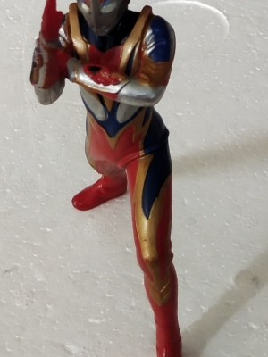 ของเล่น ของสะสม ฟิกเกอร์ HDM อุลตร้าแมนเมบิอุส ร่างฟินิกซ์เบรฟ ท่าปล่อยแสง สูง4นิ้ว สภาพดี ,Ultraman Mebius