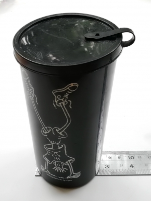 แก้วน้ำพลาสติกสีดำ ลายไฟโด้ ดีโด้ FIDO DIDO ของสะสมจาก7up ,NORMAL IS BORING