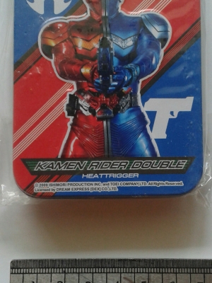 กล่องโลหะ ลาย มาสค์ไรเดอร์ ดับเบิ้ล Masked Rider Double ขนาดตามภาพ มี 6