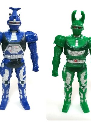 ตุ๊กตา ซอฟ 6 นิ้ว บลูบีท จาก หน่วยพิฆาต บีไฟเตอร์ ฮีโร่เกราะเหล็กยุค 90 สภาพใหม่ เก่าเก็บ ตุ๊กตา ซอฟ 6 นิ้ว จีสแตค จาก หน่วยพิฆาต บีไฟเตอร์ ฮีโร่เกราะเหล็กยุค 90 สภาพใหม่