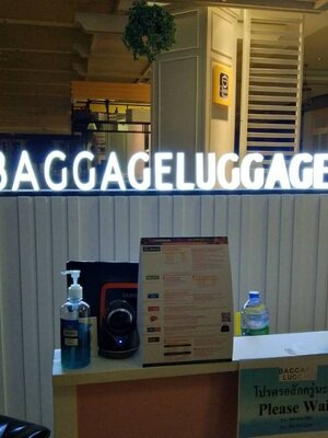 งานป้ายกล่องไฟตกแต่งเคาน์เตอร์ BAGGAGELUGGAGE