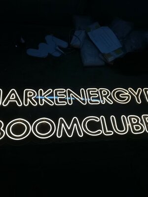 ป้ายไฟนีออน