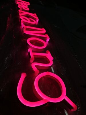 ป้ายไฟนีออน