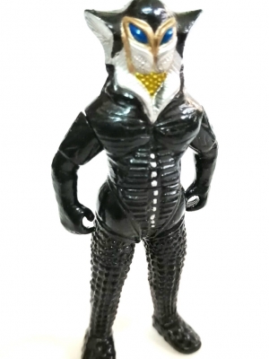 กาชาปอง มนุษย์ดาวเมฟิรัส ทำสีสำเร็จ รายละเอียดงดงาม งานเก่า