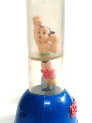 ของสะสม เจ้าหนูปรมาณู เจ้าหนูอะตอม แอสโตรบอย Astro Boy, Atom งาน KFC ปี 1998 ***ชำรุดตามภาพ เจ้าหนูปรมาณูชุดนี้เป็นของเล่น เจ้าหนูปรมาณูอยู่ในหลอดแก้ว ชุดนี้ที่บีบลมเสื่อมสภาพไปแล้ว เหลือในสภาพที่เห็น สภาพเก่าสะสมและมีส่วนชำรุด