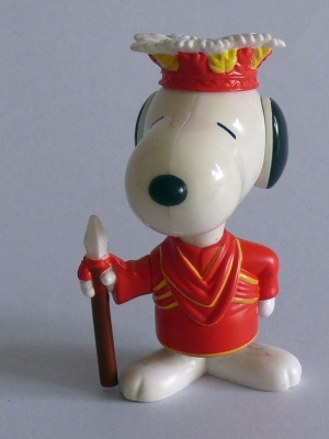 ของสะสมงานเก่าจากแมคโดนัลด์ สนูปปี้ซีรี่ย์ ใส่ชุดประจำชาติต่างๅ