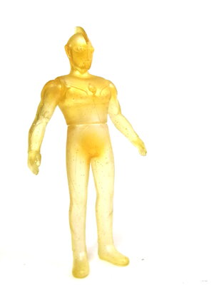 ซอฟ 5 -5.5 นิ้ว อุลตร้าแมน คอสมอส ตัวพิเศษ เคลียร์ใสเหลืองกากเพชร ขนาดตามรูป สภาพดี มีรอยบ้าง