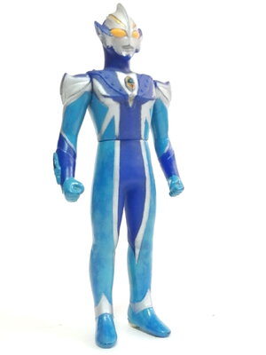 ซอฟ 5 นิ้ว อุลตร้าแมน ฮิคาริ ขนาดตามรูป *** มีรอยสีถลอกบ้าง