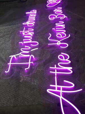 ป้ายไฟนีออน