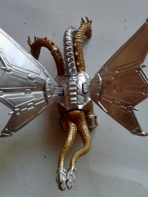 มังกร 3 หัวสีเงิน-ทอง สูง 11 ซม.