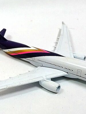 ของสะสม โมเดลเครื่องบินเหล็กการบินไทย, Die cast plane, Thai Airway สีขาว-ม่วง ขนาดตามภาพ**ไม่มีฐาน