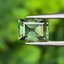 พลอย เขียวส่อง Green Sapphire 0.98 กะรัต (Cts.) พลอยแท้ อัญมณีมงคลประจําวันเกิด เครื่องประดับพลอย