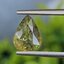 พลอย เขียวส่อง Green Sapphire 2.06 กะรัต (Cts.) ดิบ (Unheated) พลอยแท้ อัญมณีมงคลประจําวันเกิด เครื่องประดับพลอย