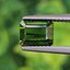 พลอย กรีน ทัวร์มารีน (Green Tourmaline) 2.15 กะรัต (Cts.) อัญมณีมงคลประจําวันเกิด เครื่องประดับพลอย