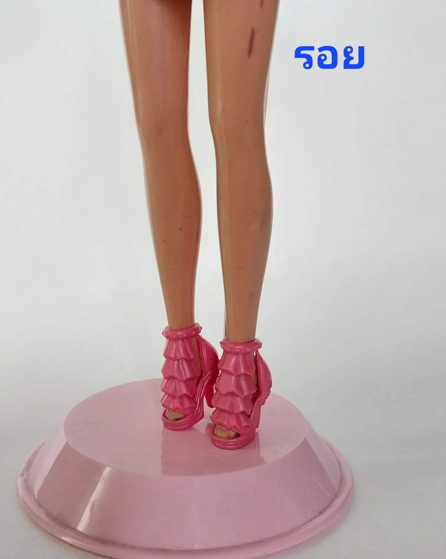 ตุ๊กตาบาร์บี้วินเทจ รุ่นเต้นรำ ของแท้พร้อมชุดแท้ **ขามีรอยเปื้อนตามภาพ