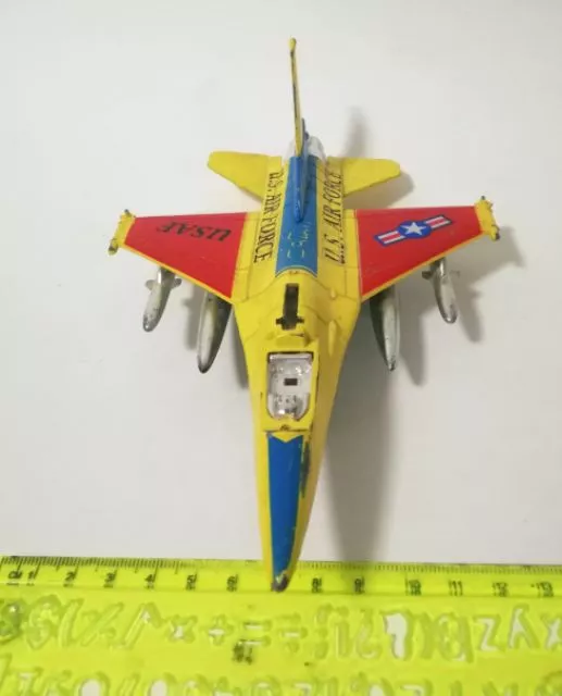 มีหลายภาพ,ของเล่นเก่า Diecast เครื่องบิน งานเหล็กผสมชิ้ส่วนพลาสติก F16 ขนาดประมาณ 16 ซม. **ไม่มีกระจกหน้า มือ2