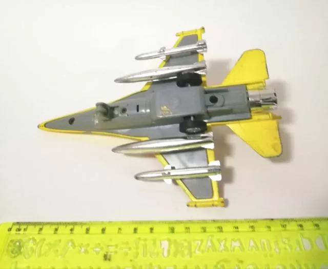 มีหลายภาพ,ของเล่นเก่า Diecast เครื่องบิน งานเหล็กผสมชิ้ส่วนพลาสติก F16 ขนาดประมาณ 16 ซม. **ไม่มีกระจกหน้า มือ2