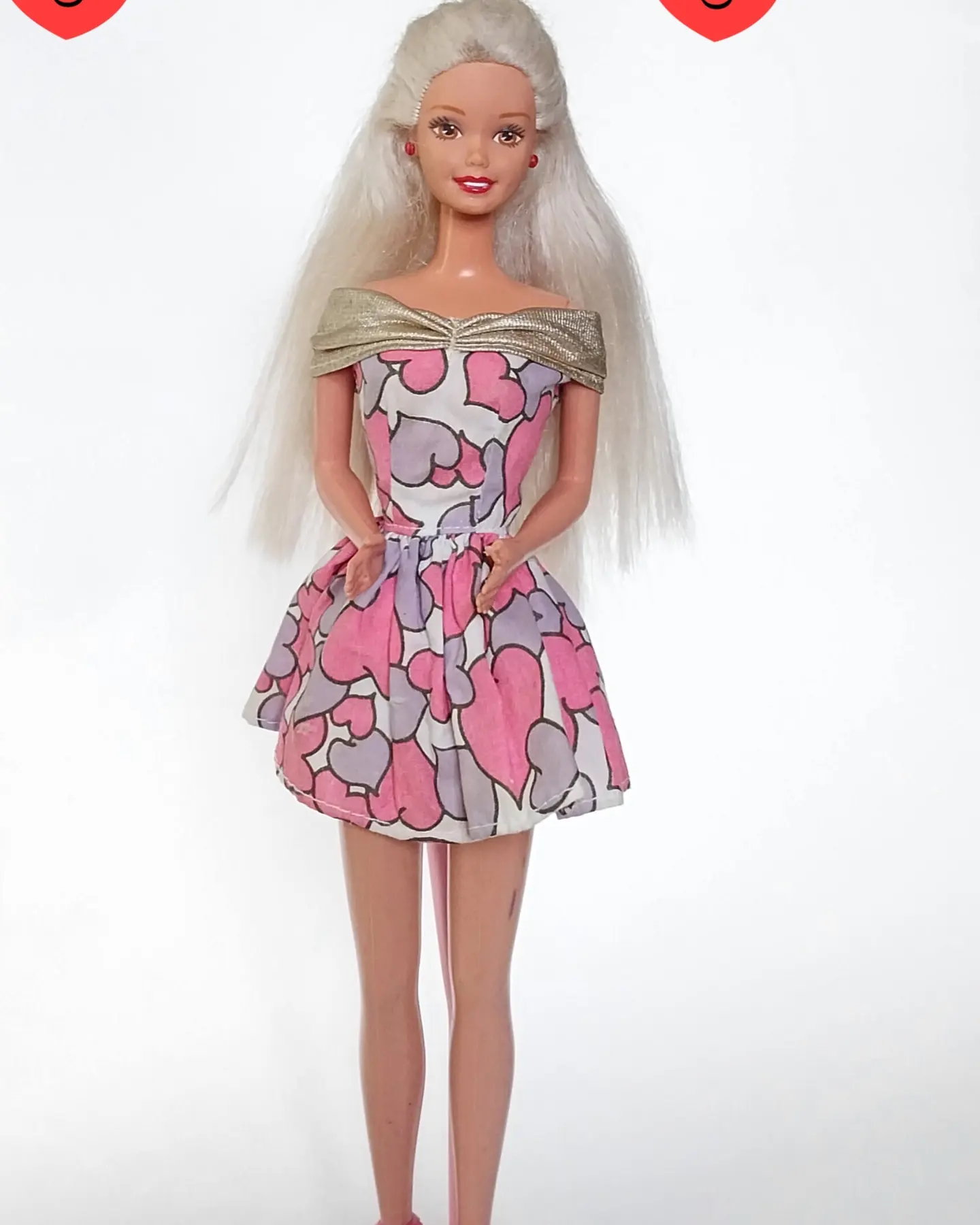 ตุ๊กตาบาร์บี้วินเทจ รุ่นเต้นรำ ของแท้พร้อมชุดแท้ **ขามีรอยเปื้อนตามภาพ